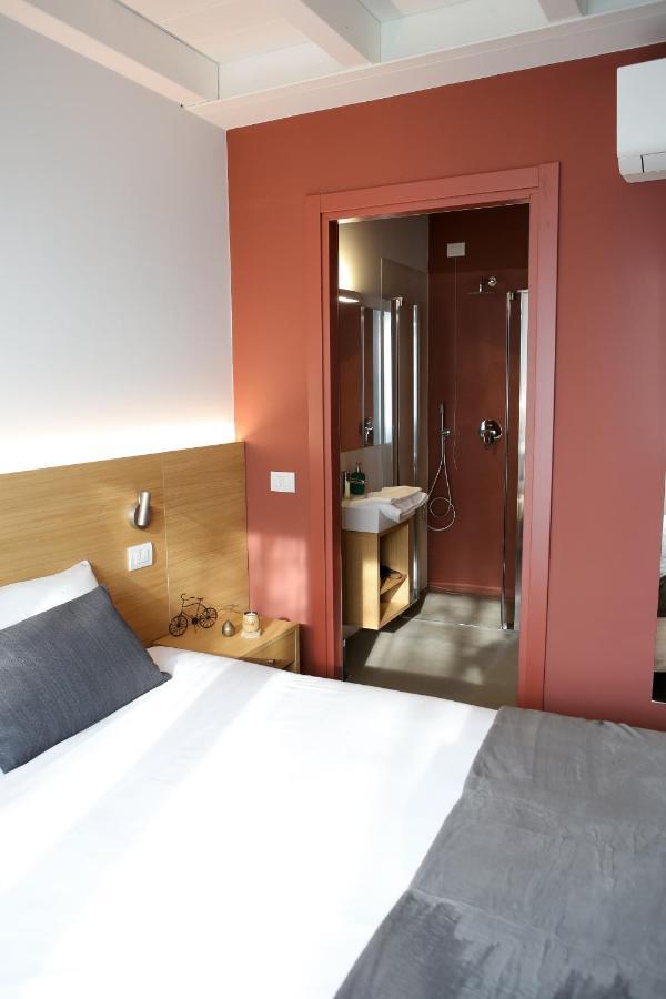 Bed And Bike Verona Bagian luar foto