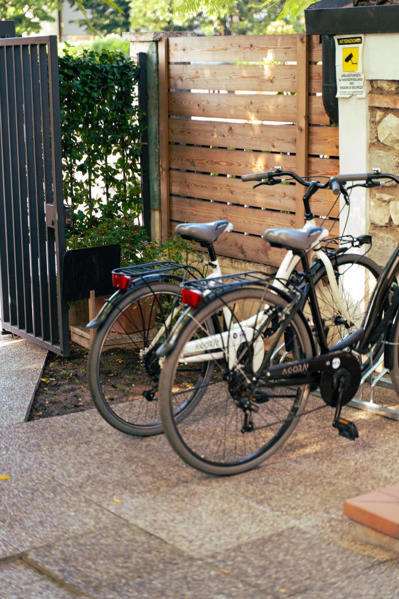 Bed And Bike Verona Bagian luar foto