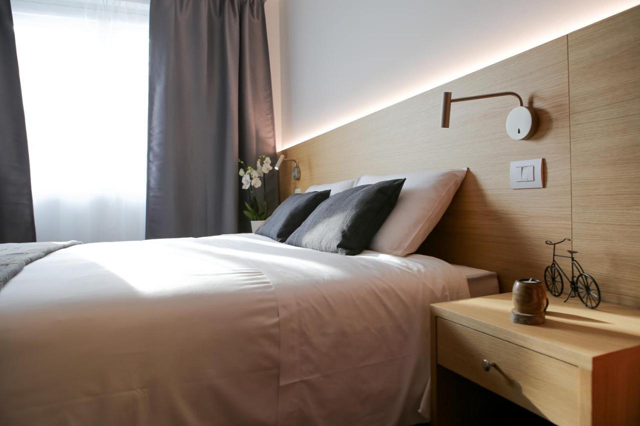 Bed And Bike Verona Bagian luar foto